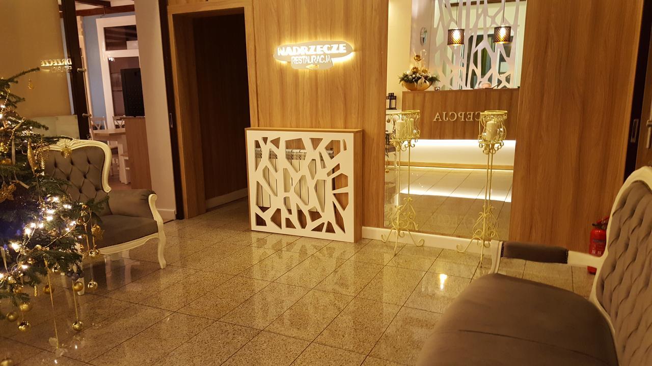 مبيت وإفطار بروك Dom Wczasowy Nadrzecze المظهر الخارجي الصورة